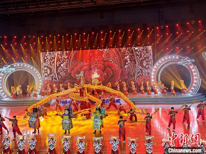 厦门举办2024海峡两岸体育嘉年华 青少年棒球交流