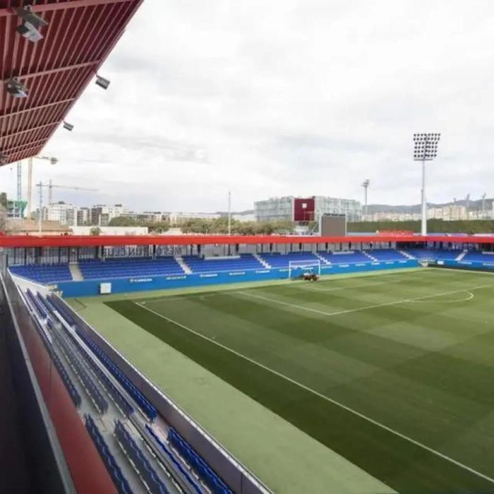 巴塞罗那新诺坎普顶棚工程2027年启动 避免重蹈蒙