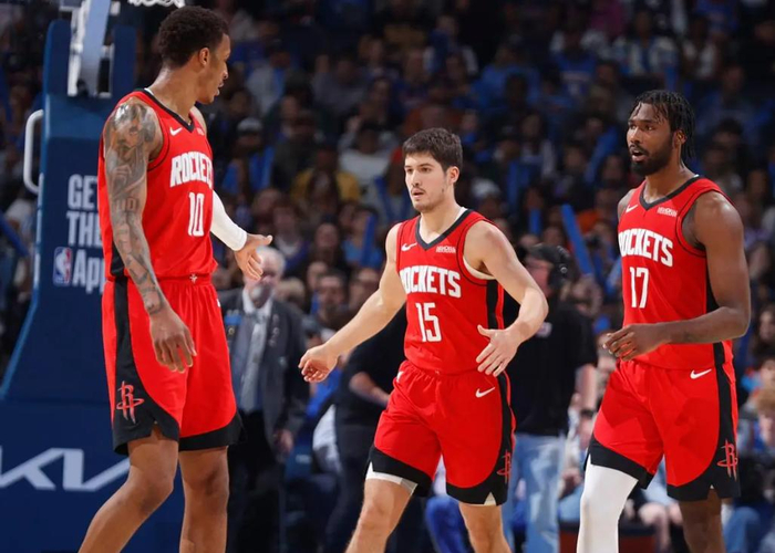 火箭新星谢泼德爆发成关键指挥官 乌度卡重用助