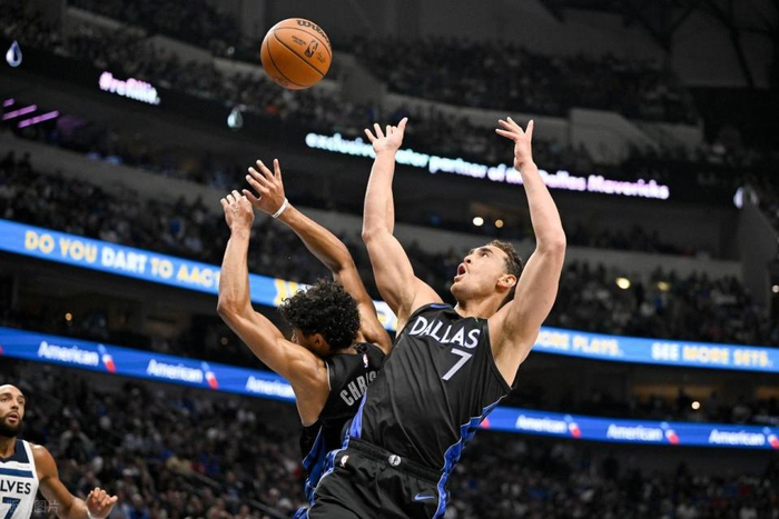 独行侠主场13连败创队史纪录 伤病与管理层动荡