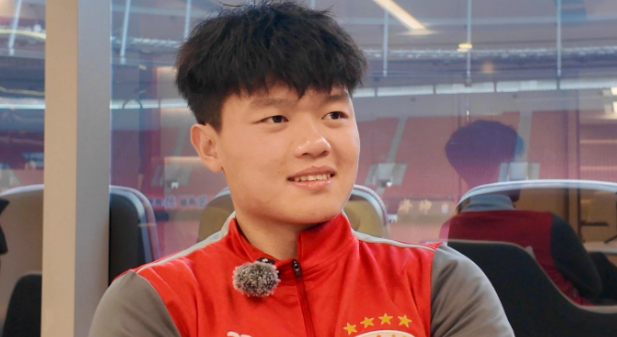 上海海港客场战平山东泰山 杨希攻防俱佳成关键