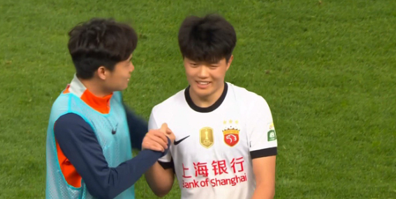 上海海港客场战平山东泰山 杨希攻防俱佳成关键